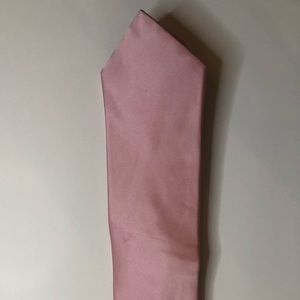 Neil Allyn, Jones New York, Nicole Hiller Ties